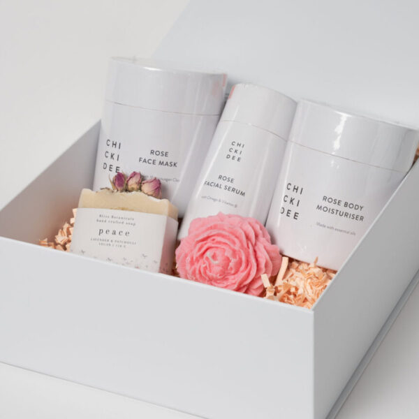 Roses & Radiance Gift Box With body moisturiser, face serum and soap