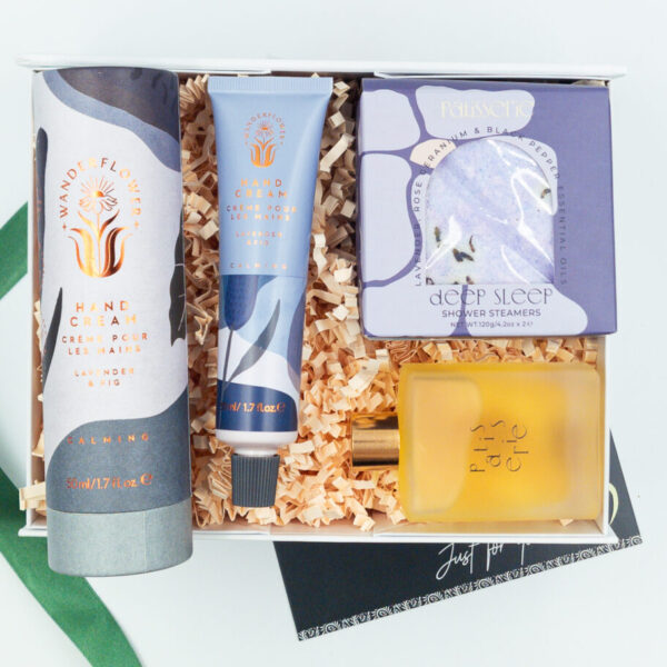 Pamper Gift Box with hand cream, shower steamer, bath oil