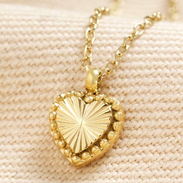 gold heart necklace