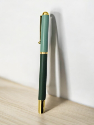 green pen